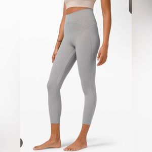 - Lululemon Unlimit HR Tight 25"